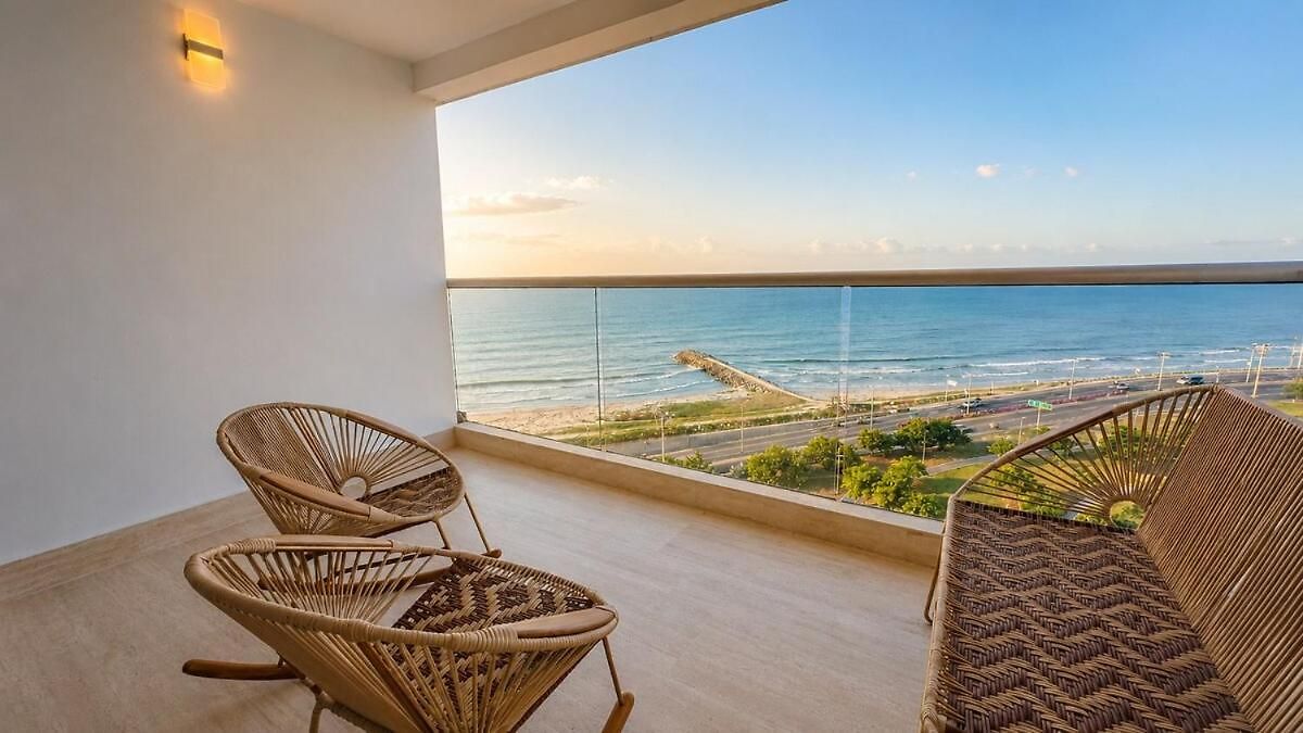 Sea View Pool And Jacuzzi Airport 5 Min Away