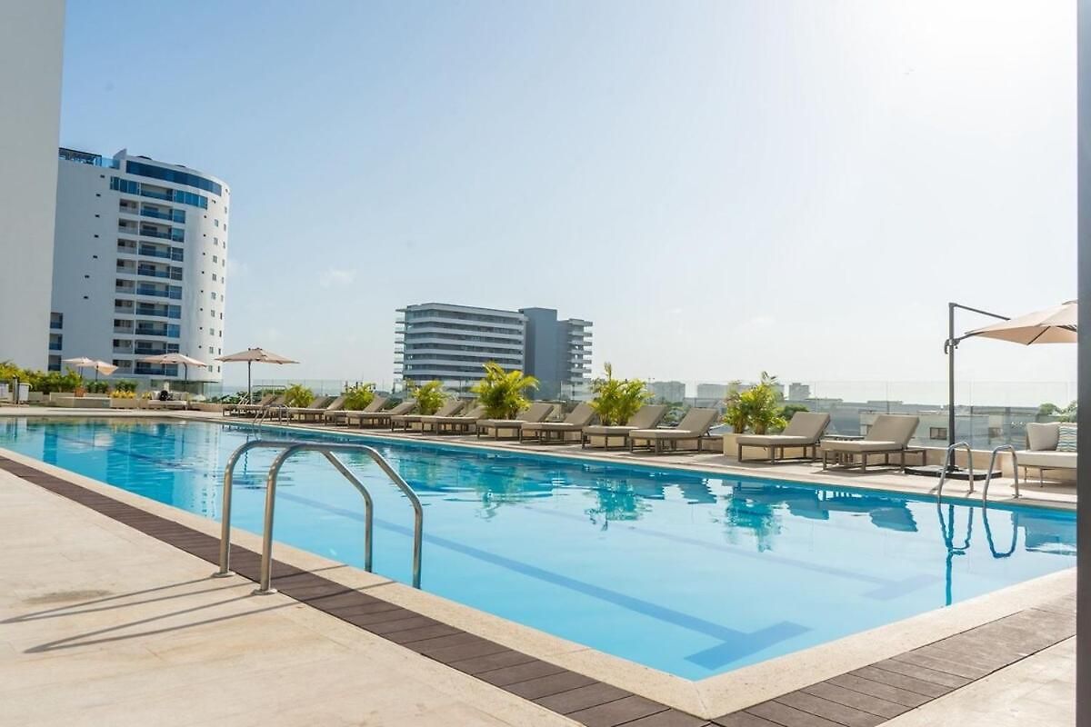 Sea View Pool And Jacuzzi Airport 5 Min Away Apartamento