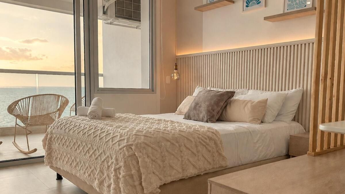 Sea View Pool And Jacuzzi Airport 5 Min Away Apartamento *