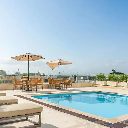 Sea View Pool And Jacuzzi Airport 5 Min Away *